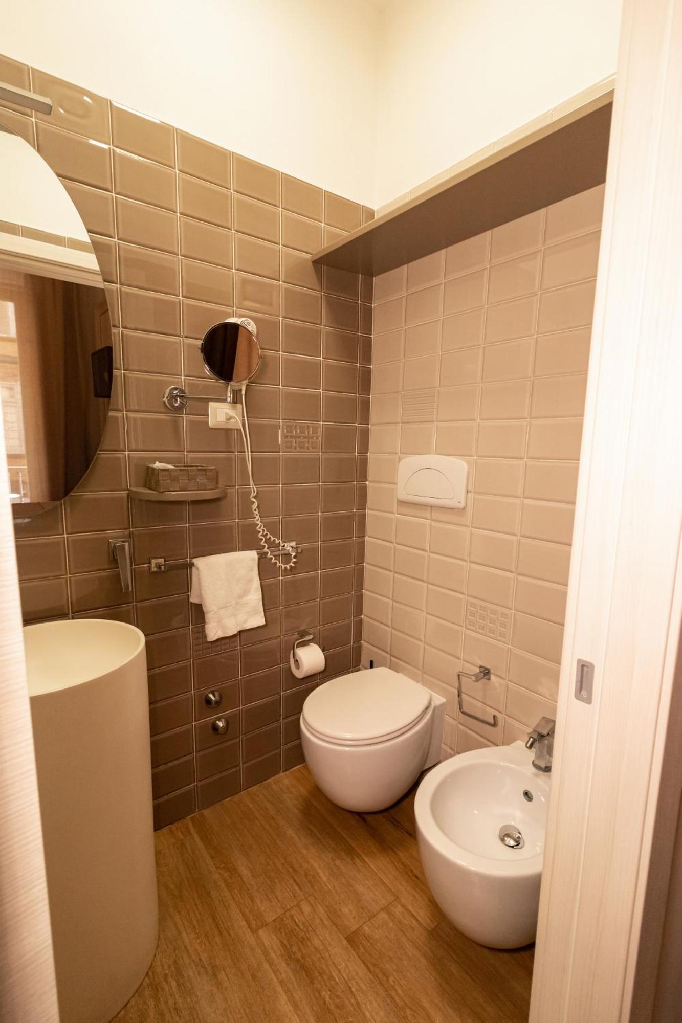 Duomo Luxury Suites Neapel Exteriör bild
