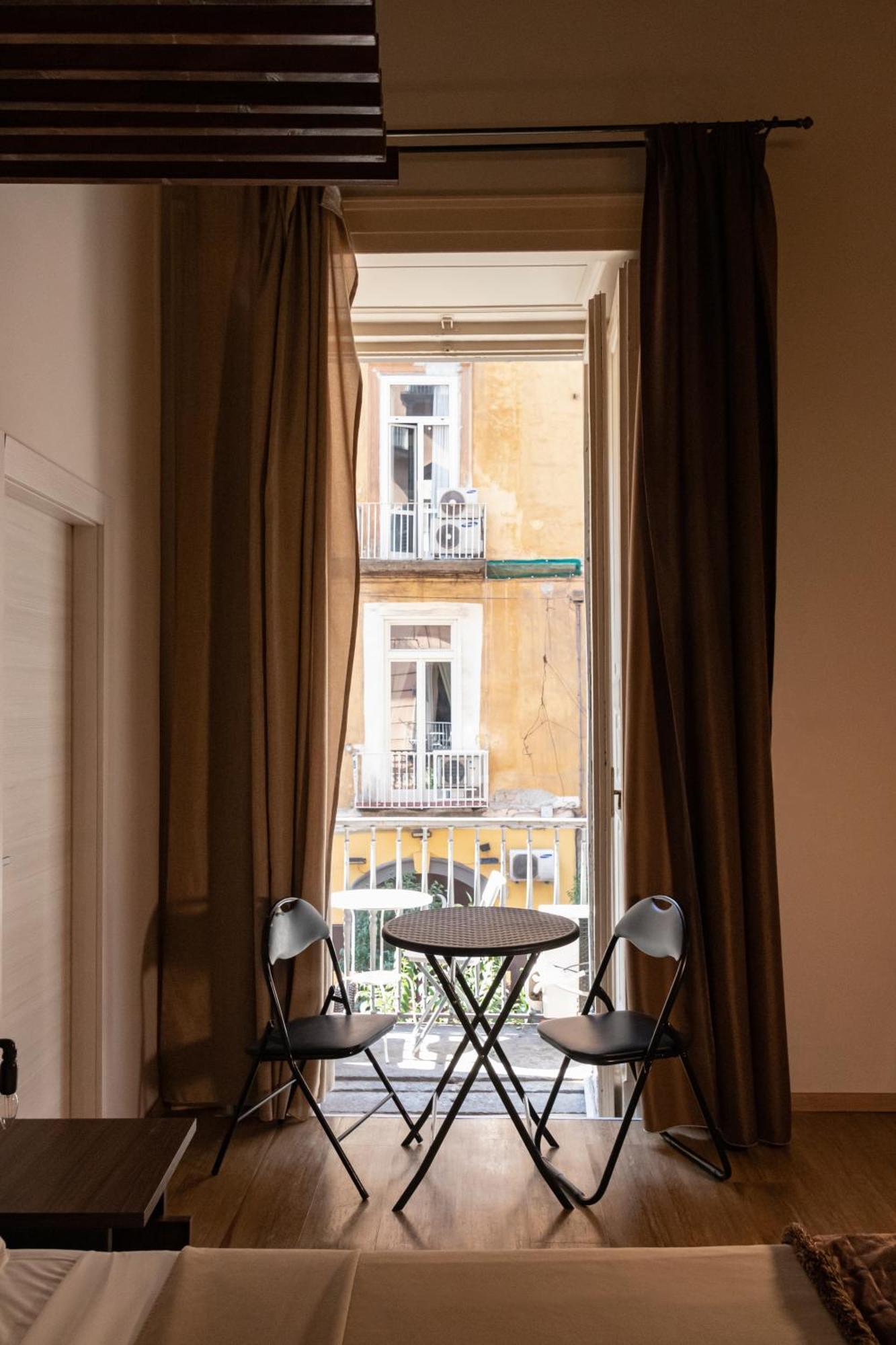 Duomo Luxury Suites Neapel Exteriör bild